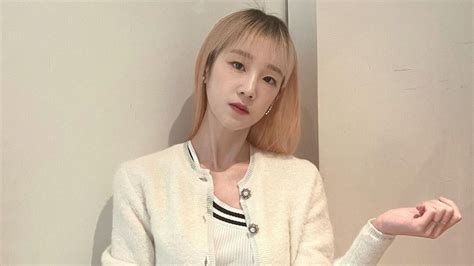 pep.ph news|Korean singer Park Bo Ram dies at 30 .